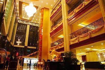 Junyuan Huatian Hotel - Huaihua Финхуан Екстер'єр фото